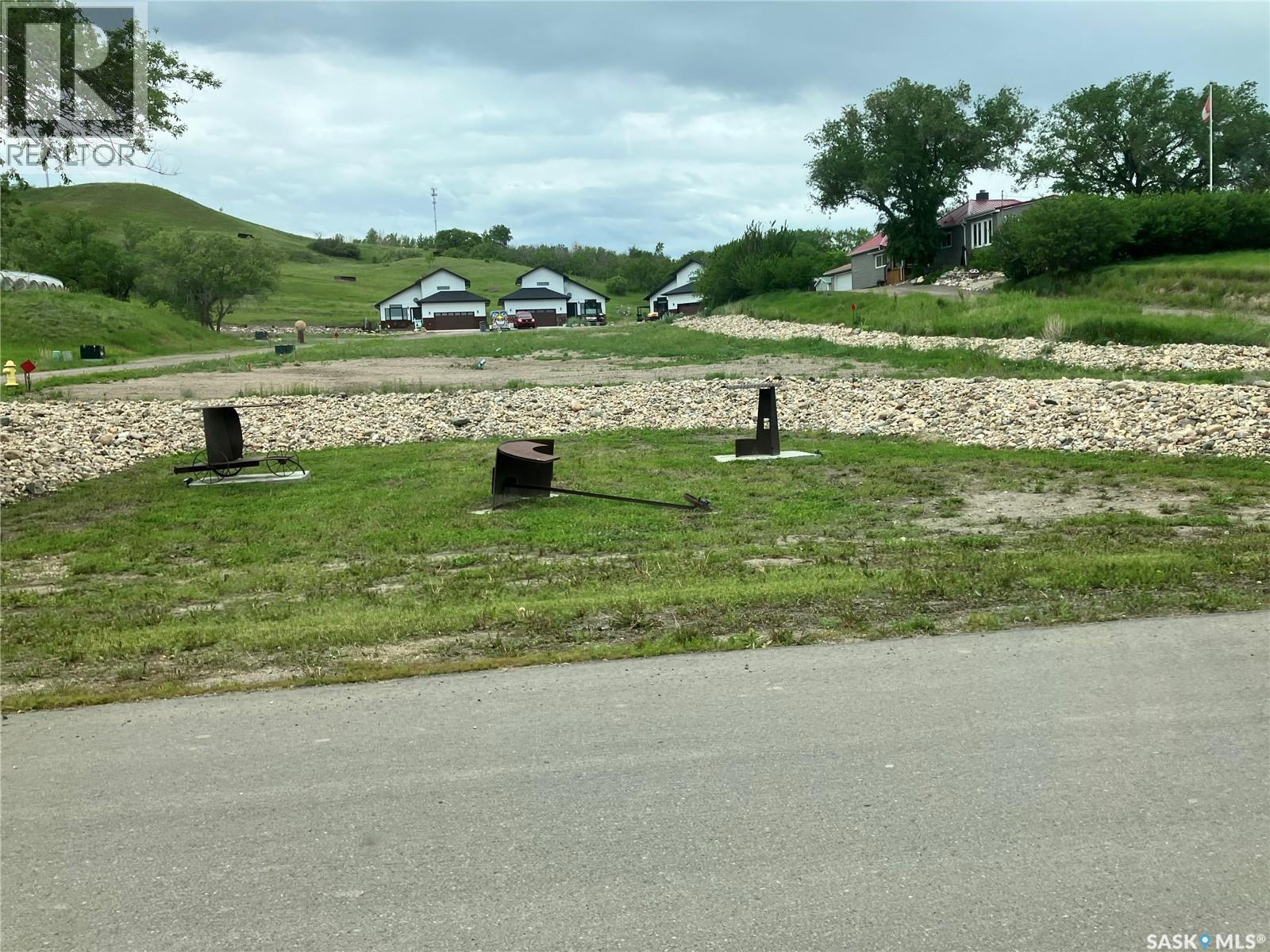 80 8th Avenue, Lumsden, Saskatchewan  S0G 3C0 - Photo 18 - SK030116