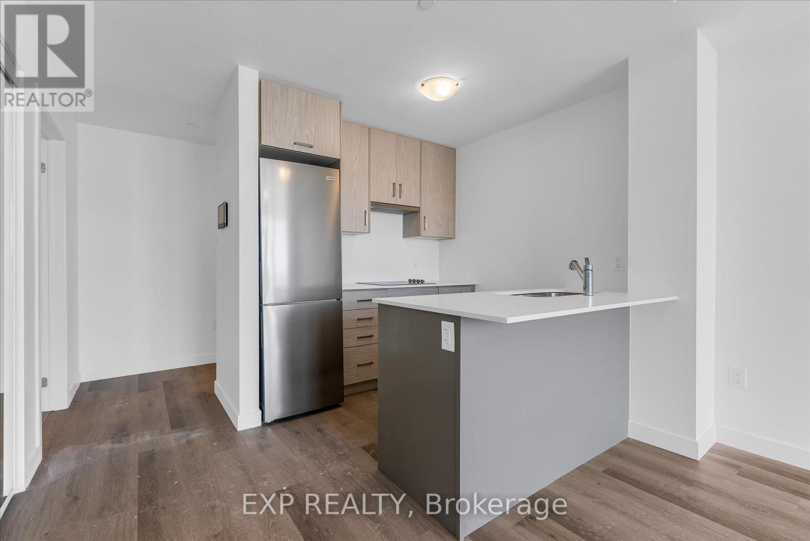 906 - 461 Green Road, Hamilton, Ontario  L8E 0L5 - Photo 3 - X12867860