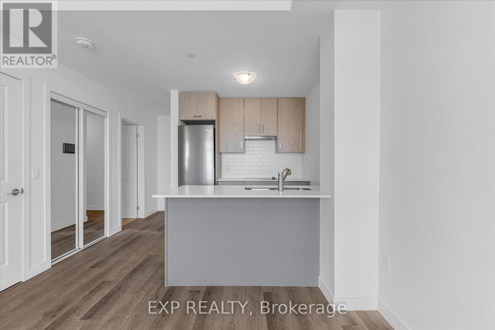 906 - 461 Green Road, Hamilton, Ontario  L8E 0L5 - Photo 4 - X12867860