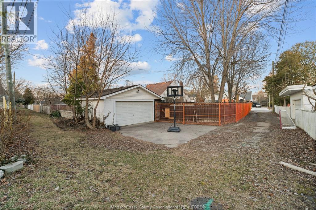 2383 Moy Avenue, Windsor, Ontario  N8W 2M9 - Photo 11 - 26005043
