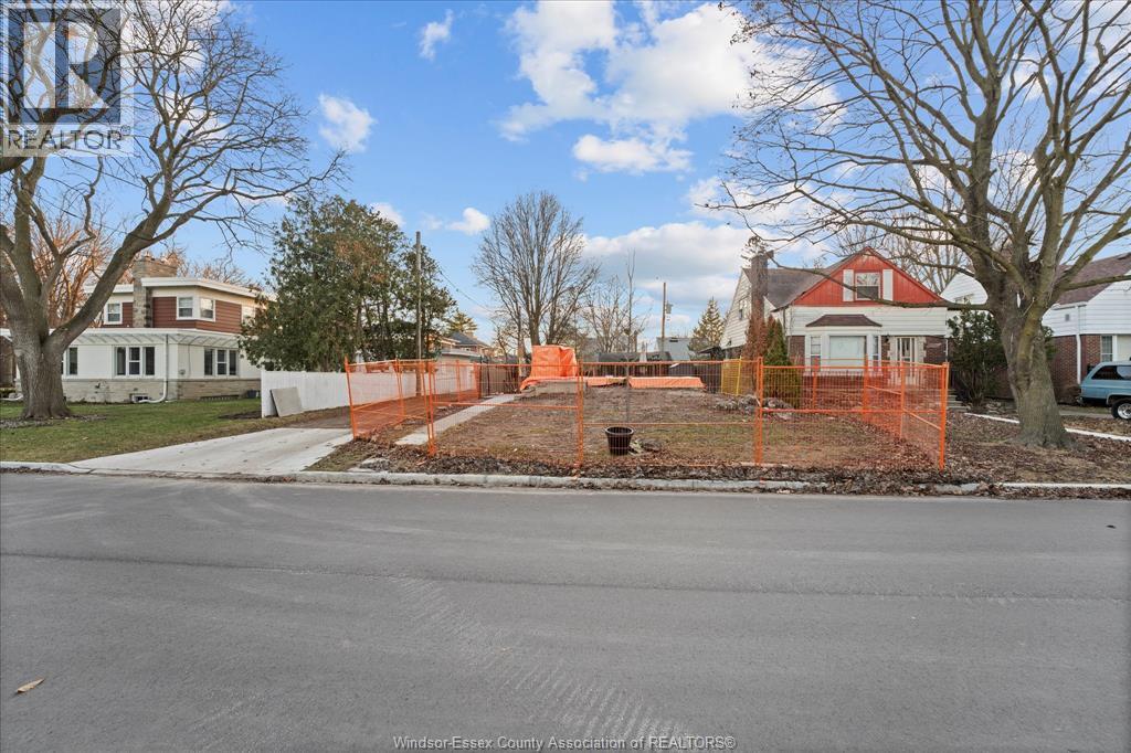 2383 Moy Avenue, Windsor, Ontario  N8W 2M9 - Photo 8 - 26005043