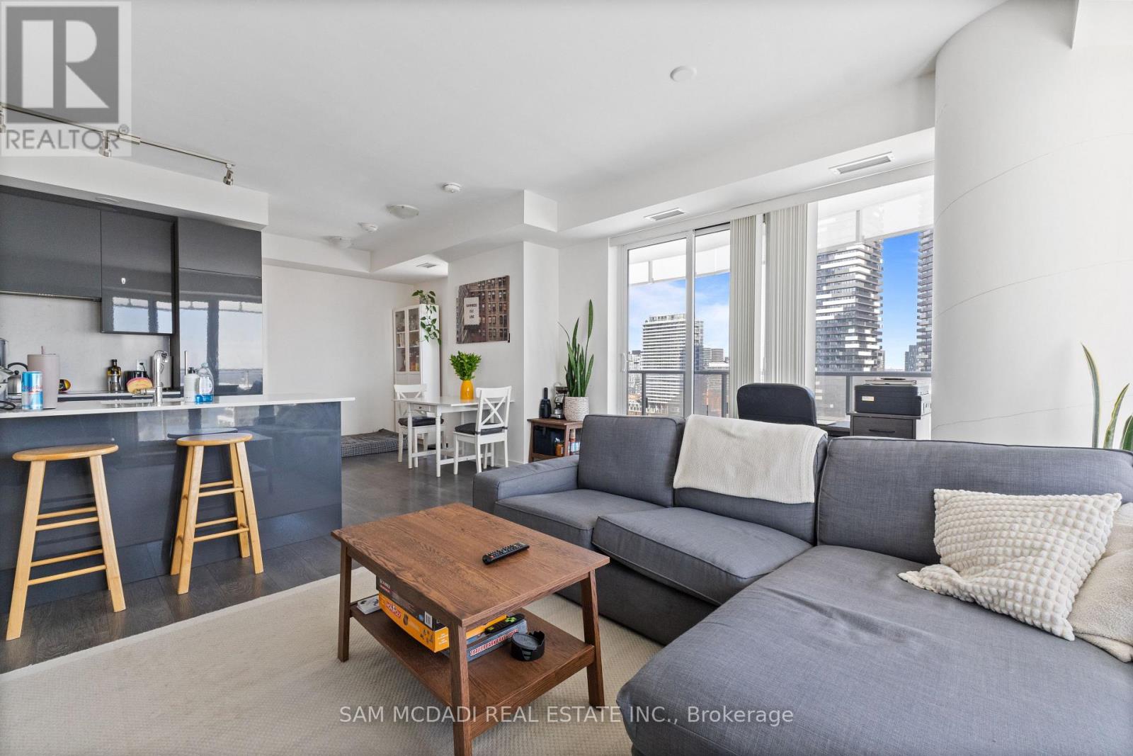 1809 - 28 Freeland Street, Toronto, Ontario  M5E 0E3 - Photo 2 - C12852438