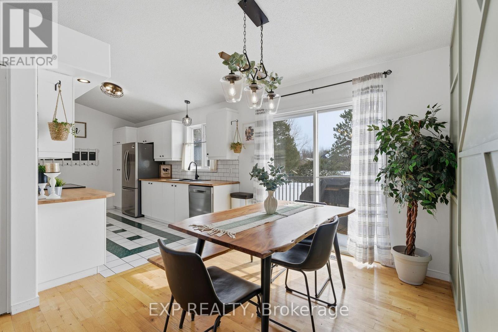 2174 Lemery Street, Clarence-Rockland, Ontario  K0A 1E0 - Photo 10 - X12853532