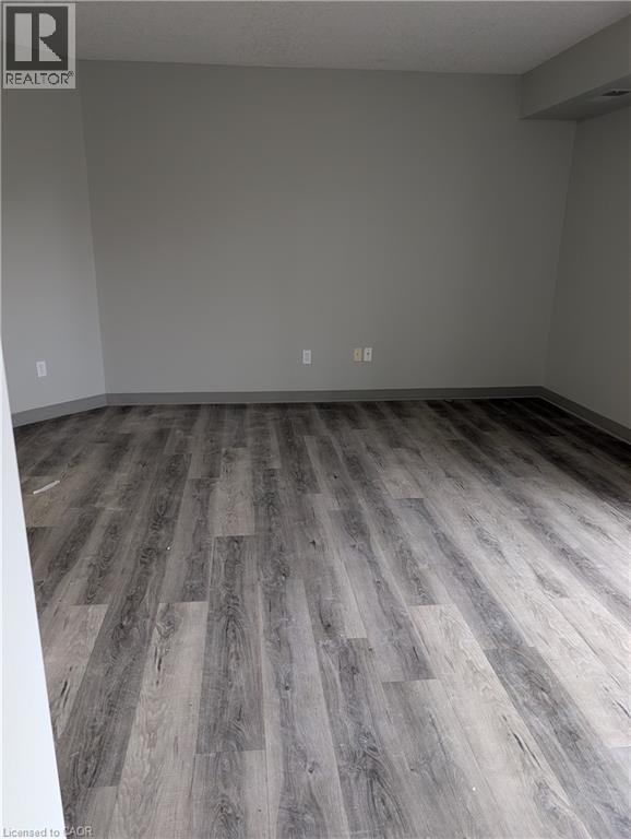 736 Old Albert Street Unit# 214, Waterloo, Ontario  N2L 6R4 - Photo 3 - 40807822