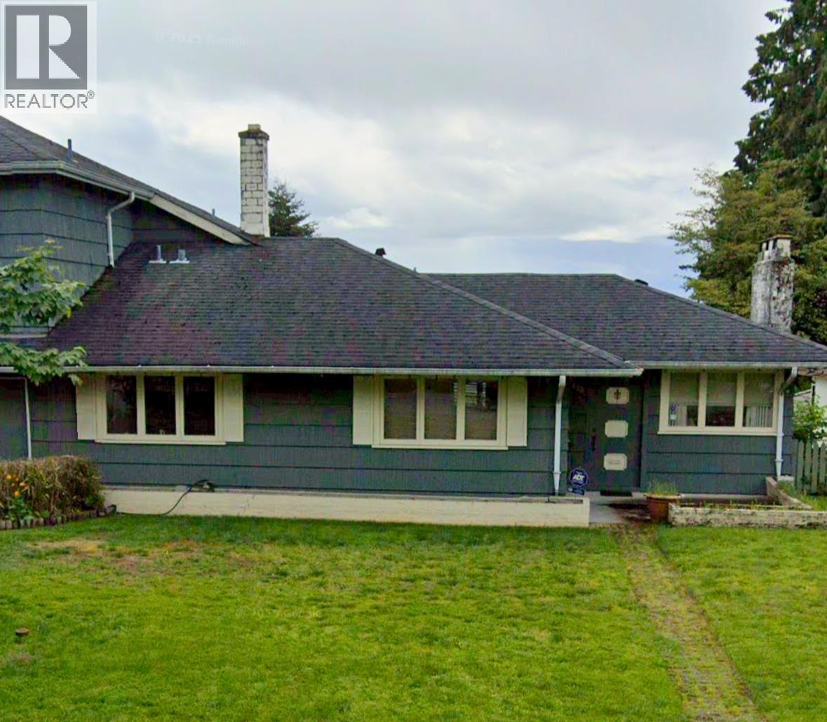 4258 Irmin Street, Burnaby, British Columbia V5J 1X5 - Photo 3 - R3096872