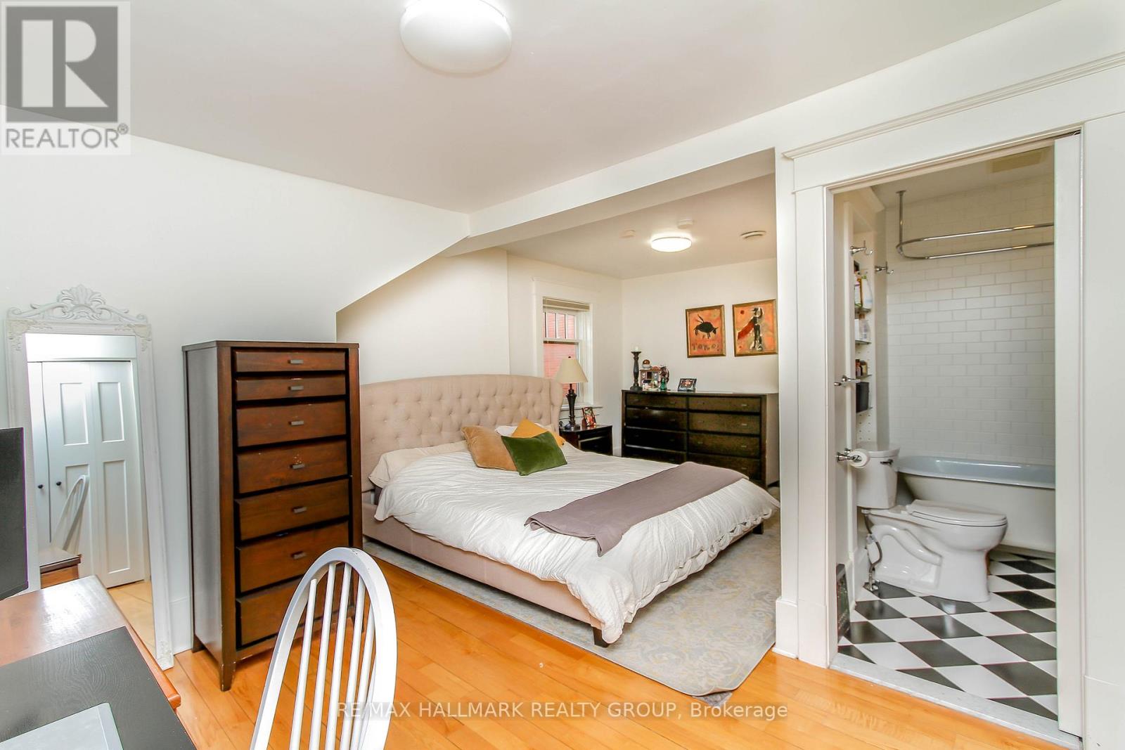 36 Rockwood Street, Ottawa, Ontario  K1N 8L7 - Photo 18 - X12868102