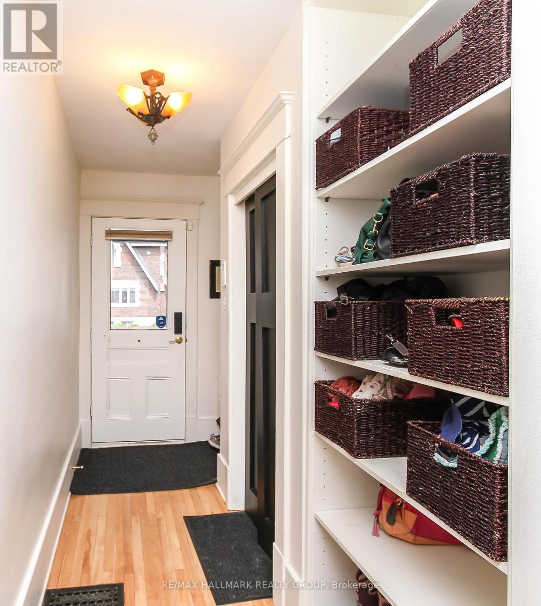 36 Rockwood Street, Ottawa, Ontario  K1N 8L7 - Photo 3 - X12868102