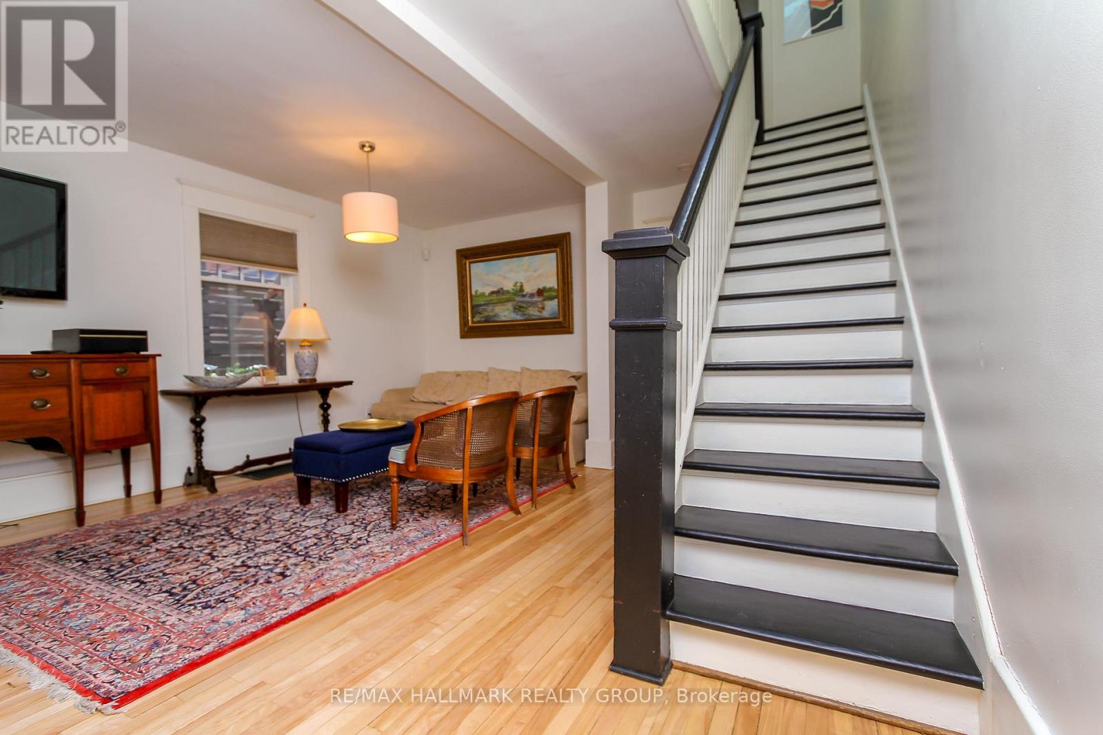 36 Rockwood Street, Ottawa, Ontario  K1N 8L7 - Photo 4 - X12868102