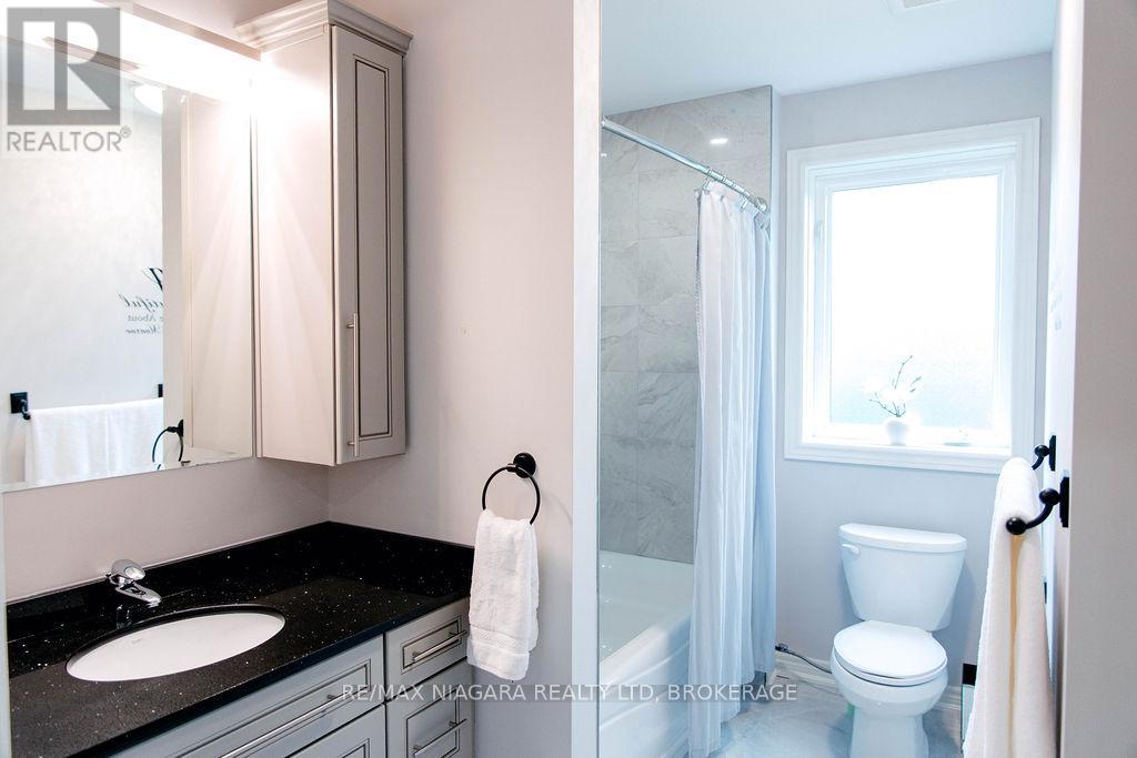 Lower Level - 24 Abbott Place, Pelham, Ontario  L3E 0S8 - Photo 12 - X12867992