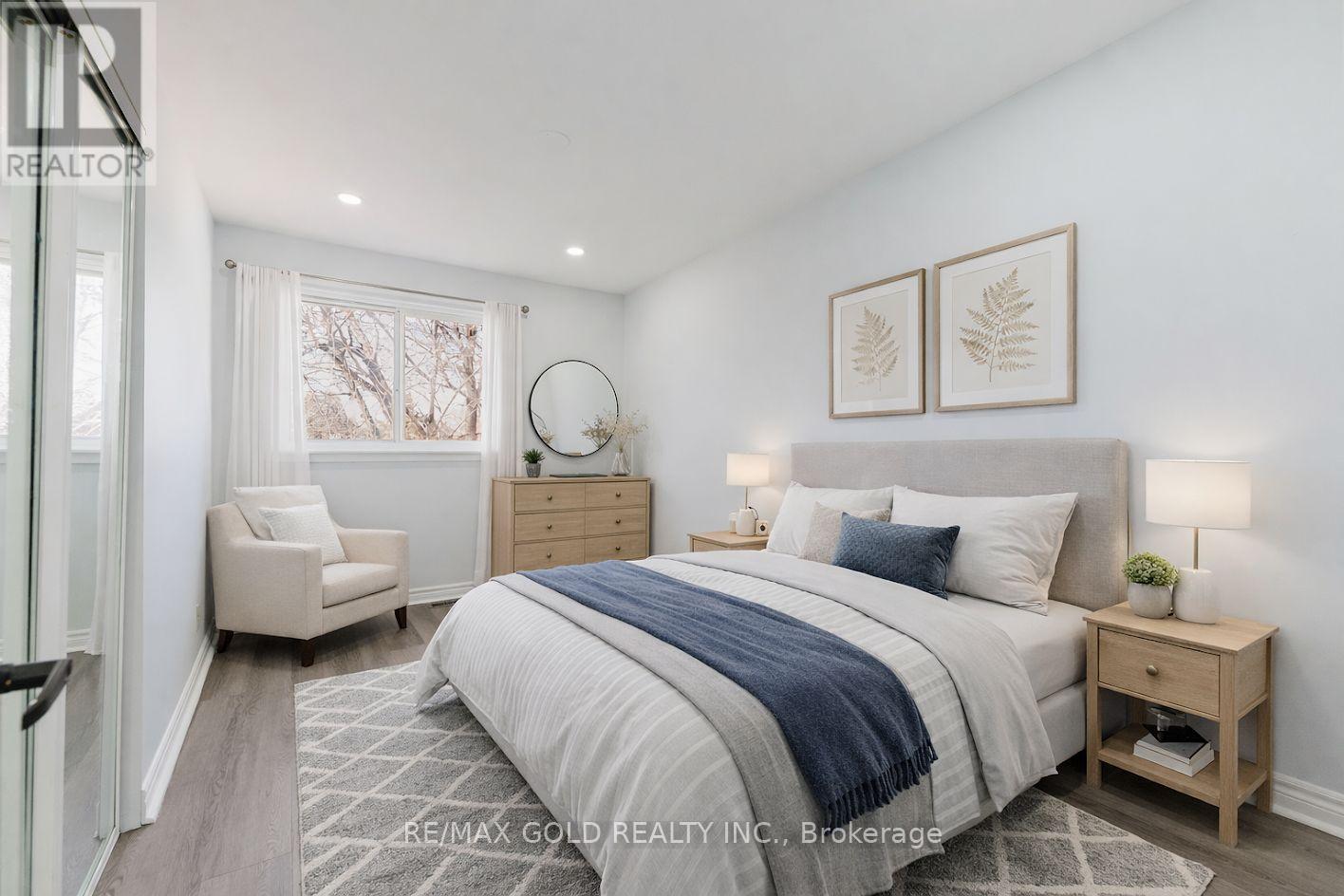 16 Crawford Drive, Brampton, Ontario  L6V 2C7 - Photo 11 - W12867746