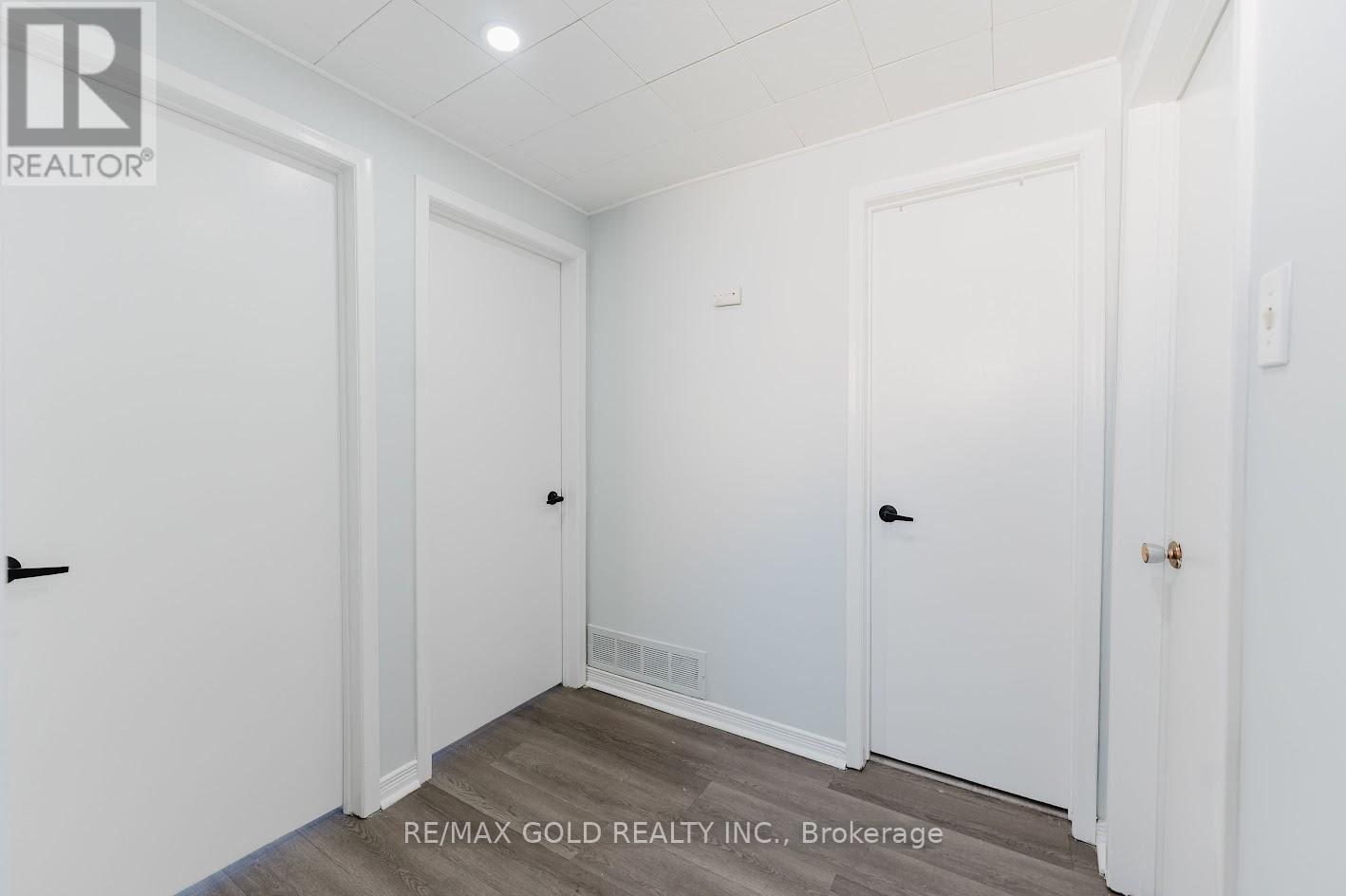 16 Crawford Drive, Brampton, Ontario  L6V 2C7 - Photo 35 - W12867746