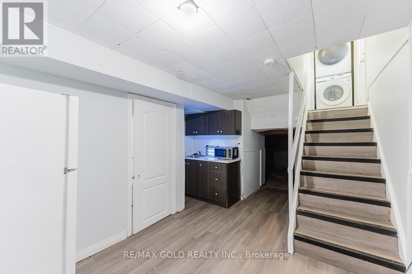 16 Crawford Drive, Brampton, Ontario  L6V 2C7 - Photo 36 - W12867746