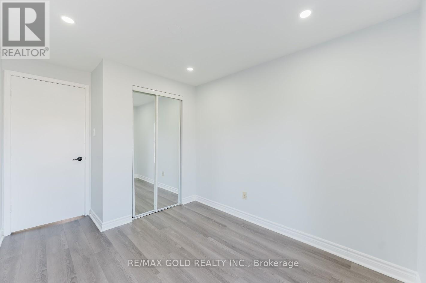 16 Crawford Drive, Brampton, Ontario  L6V 2C7 - Photo 32 - W12867746