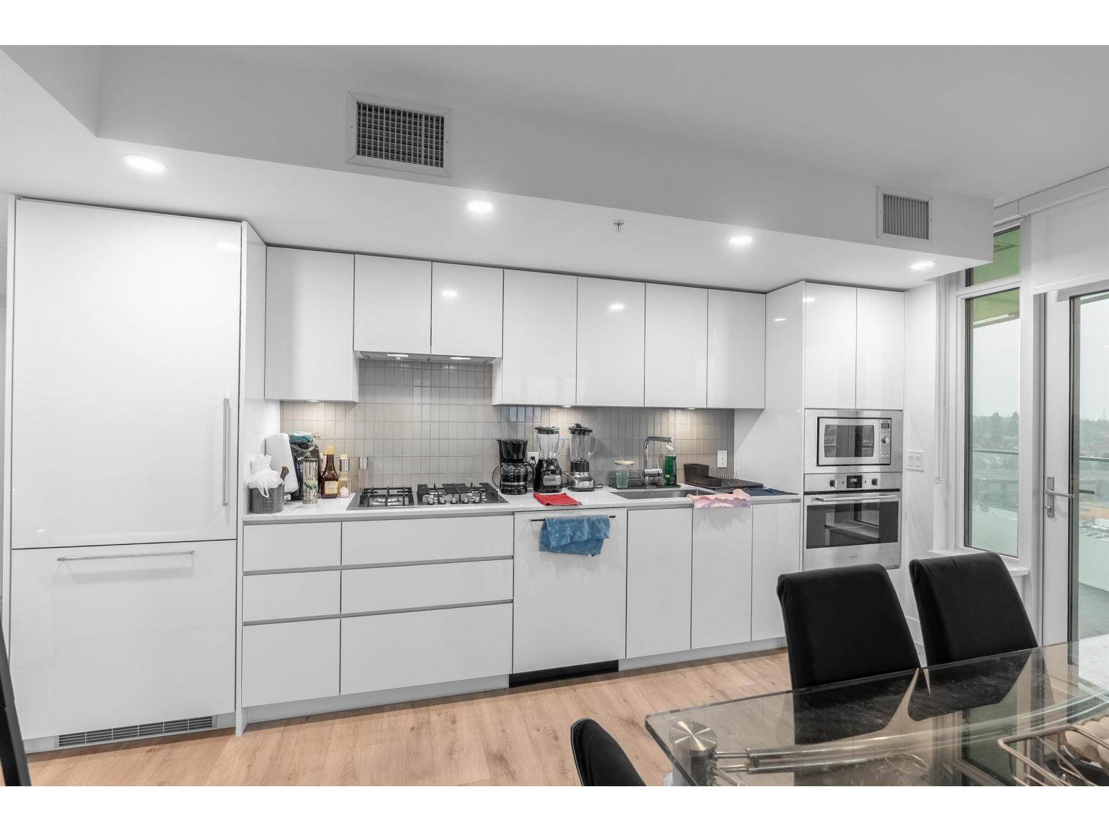 1104 10428 Whalley Boulevard, Surrey, British Columbia  V3T 0W2 - Photo 9 - R3098269