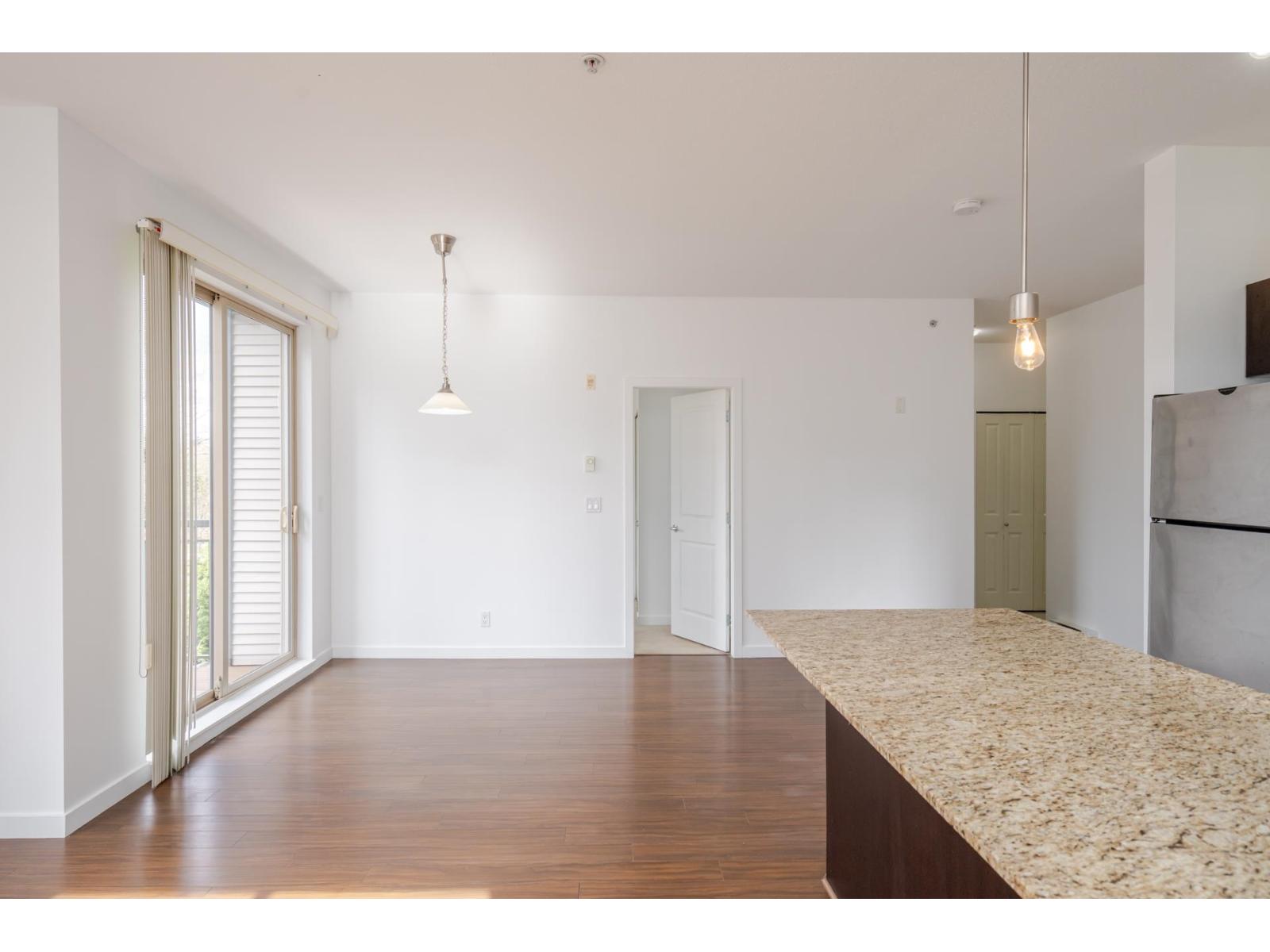 405 10455 University Drive, Surrey, British Columbia  V3T 0A5 - Photo 17 - R3098188