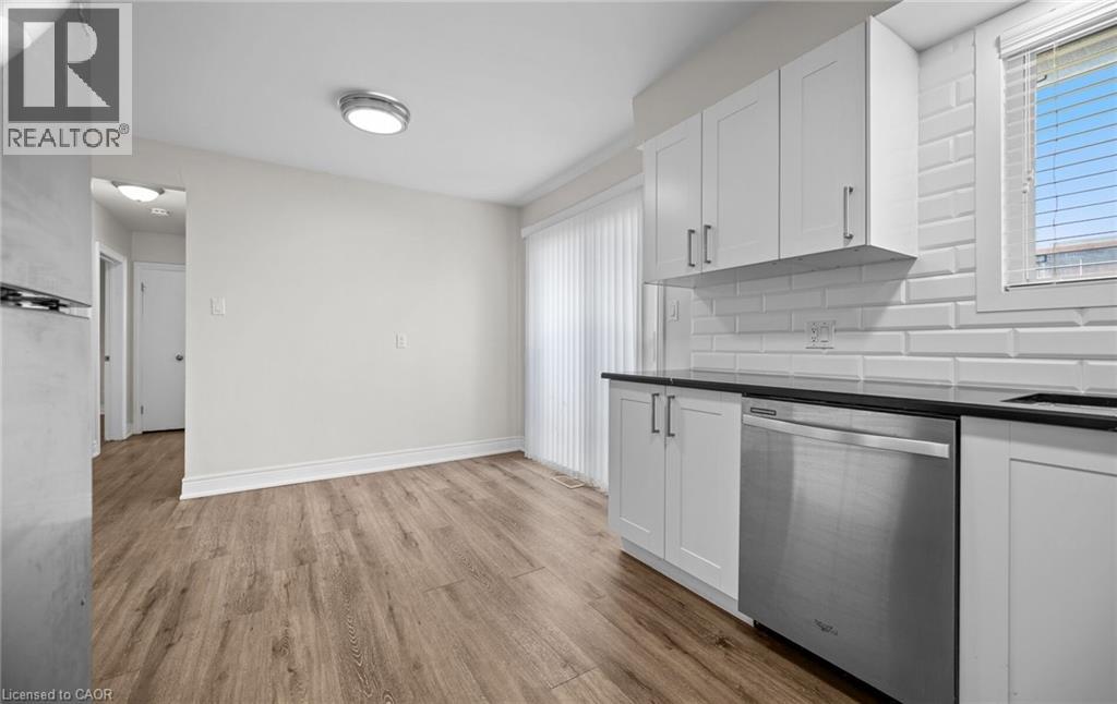 11 Rockwood Avenue, St. Catharines, Ontario  L2P 1E3 - Photo 16 - 40794830