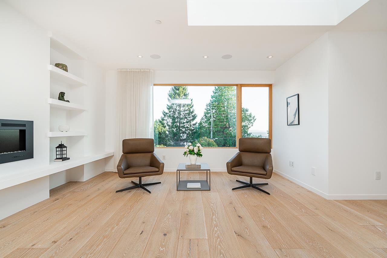 15493 Royal Avenue, White Rock, British Columbia  V4B 1N4 - Photo 19 - R3098311