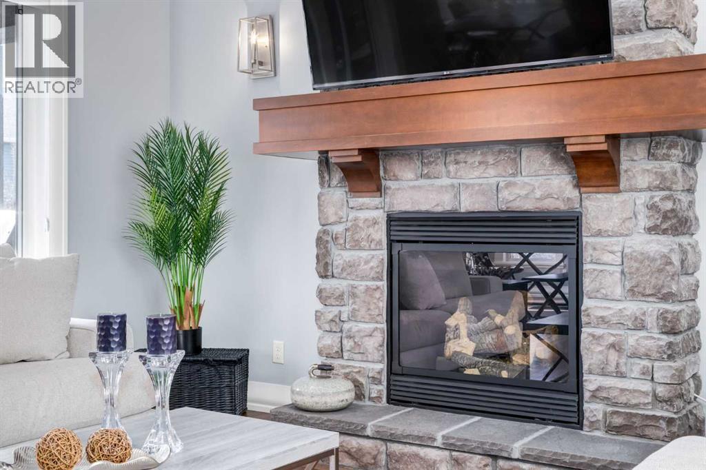 728 Coopers Square Sw, Airdrie, Alberta  T4B 0G6 - Photo 7 - A2290061