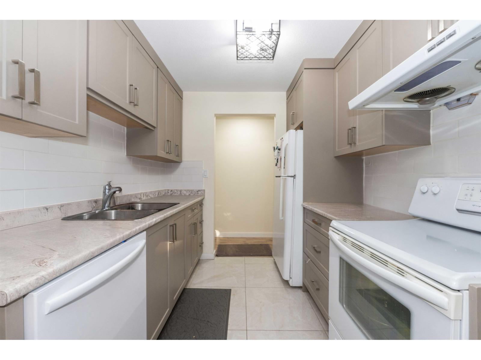 206 2567 Victoria Street, Abbotsford, British Columbia  V2T 2T4 - Photo 23 - R3098173