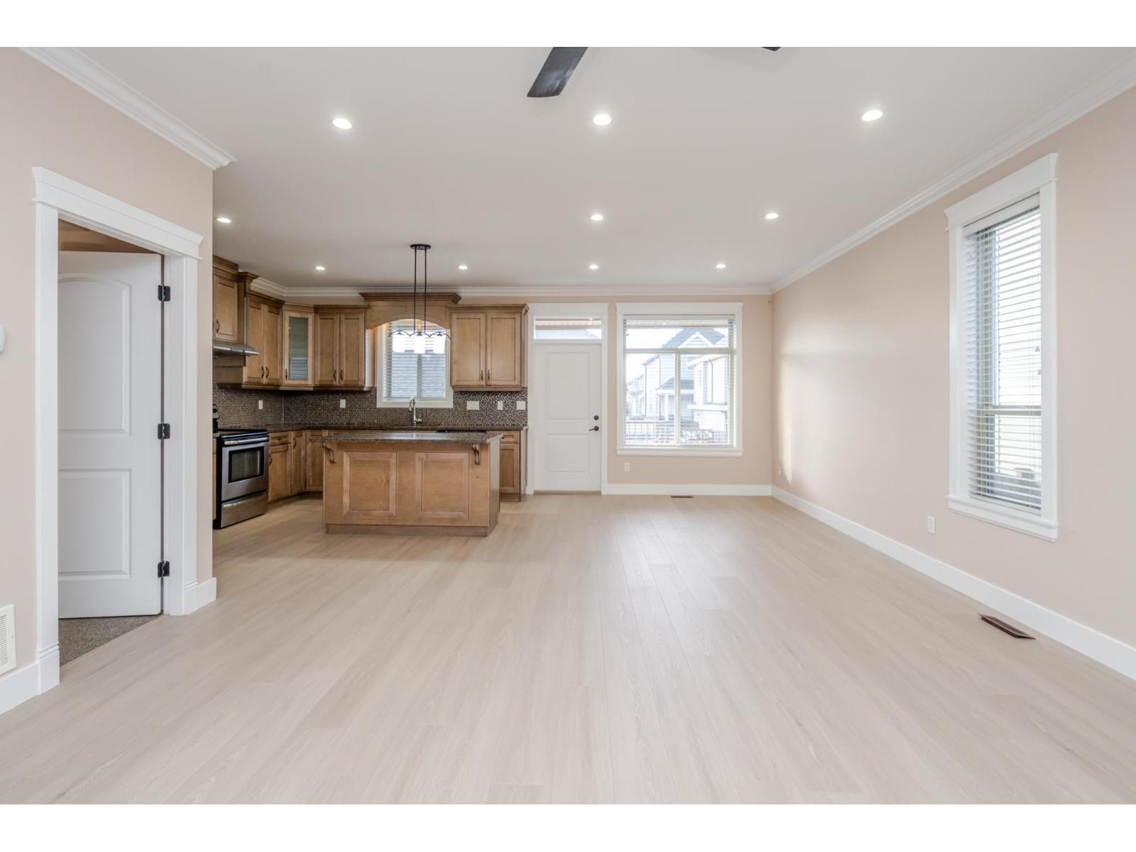 19586 72a Avenue, Surrey, British Columbia  V4N 3E8 - Photo 9 - R3098212