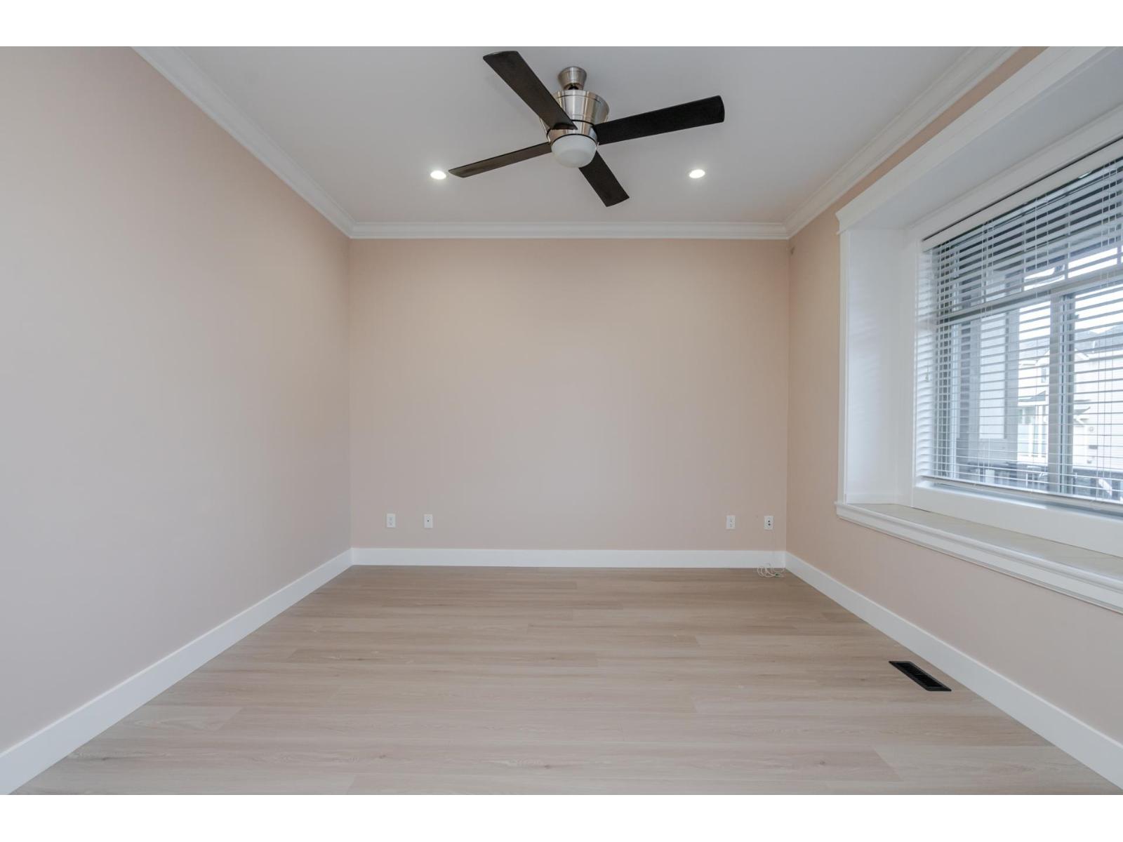 19586 72a Avenue, Surrey, British Columbia  V4N 3E8 - Photo 5 - R3098212