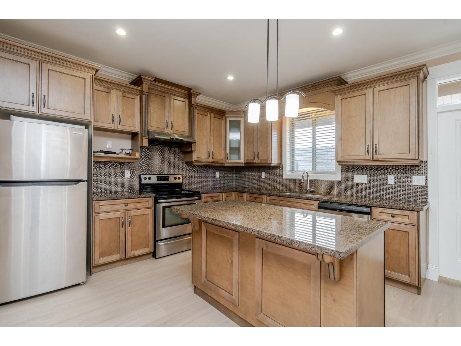 19586 72a Avenue, Surrey, British Columbia  V4N 3E8 - Photo 15 - R3098212