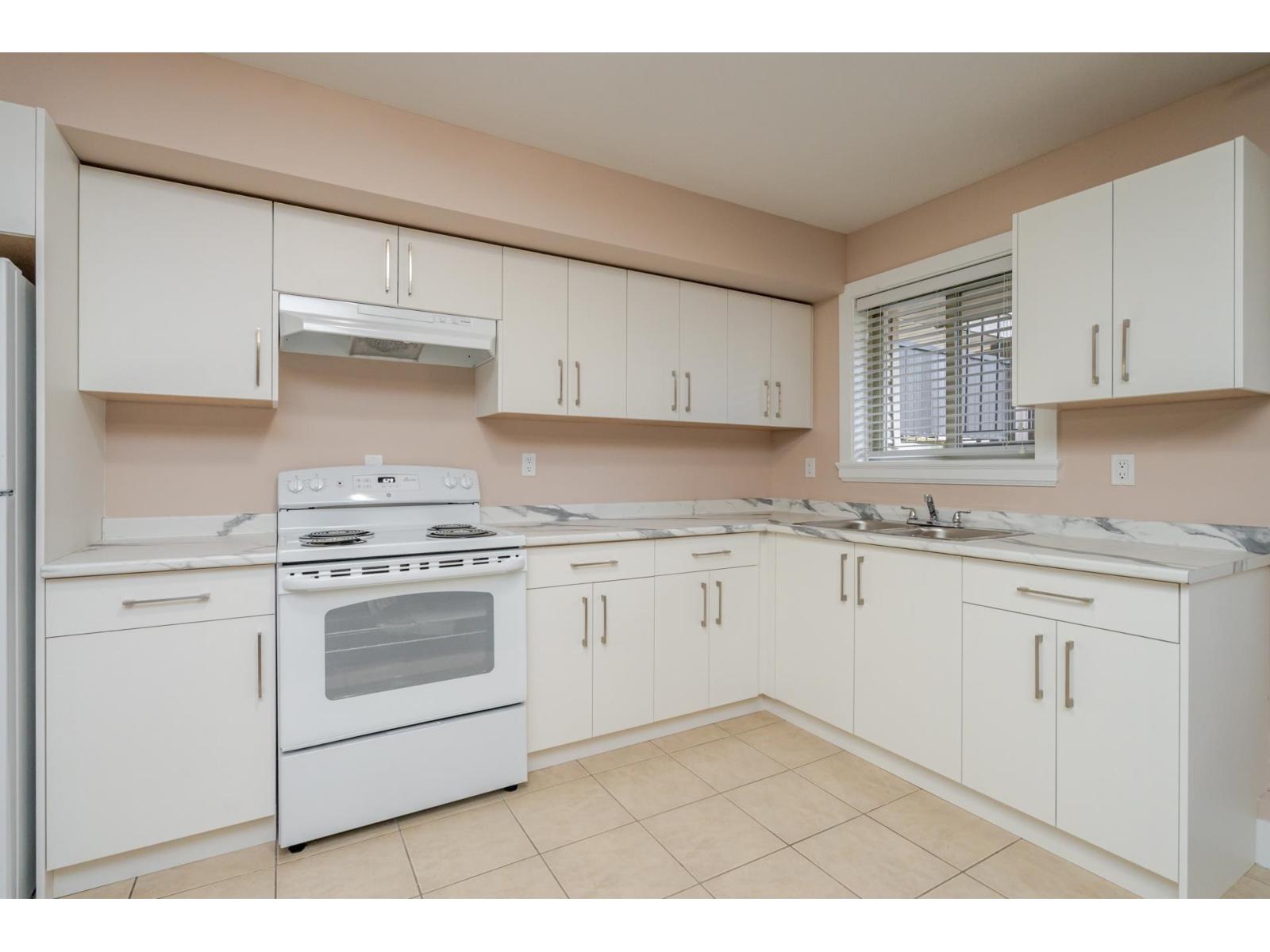 19586 72a Avenue, Surrey, British Columbia  V4N 3E8 - Photo 31 - R3098212