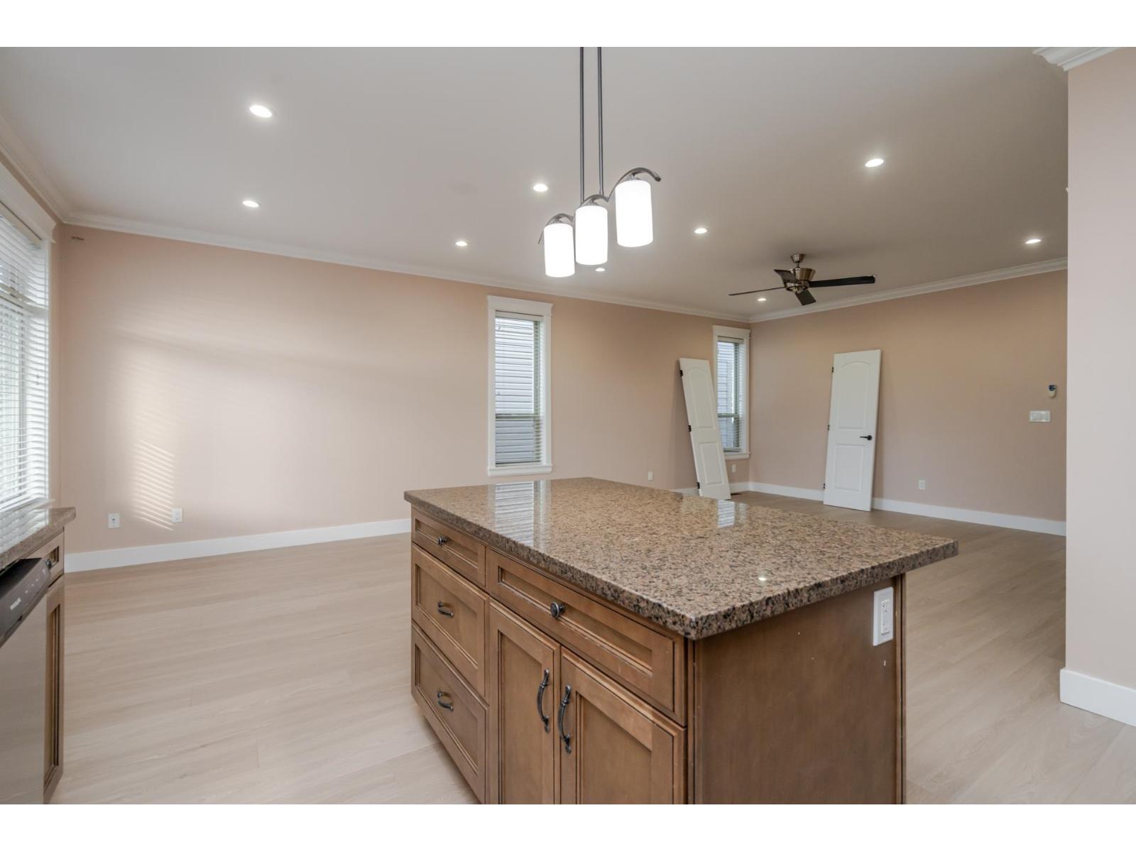 19586 72a Avenue, Surrey, British Columbia  V4N 3E8 - Photo 18 - R3098212