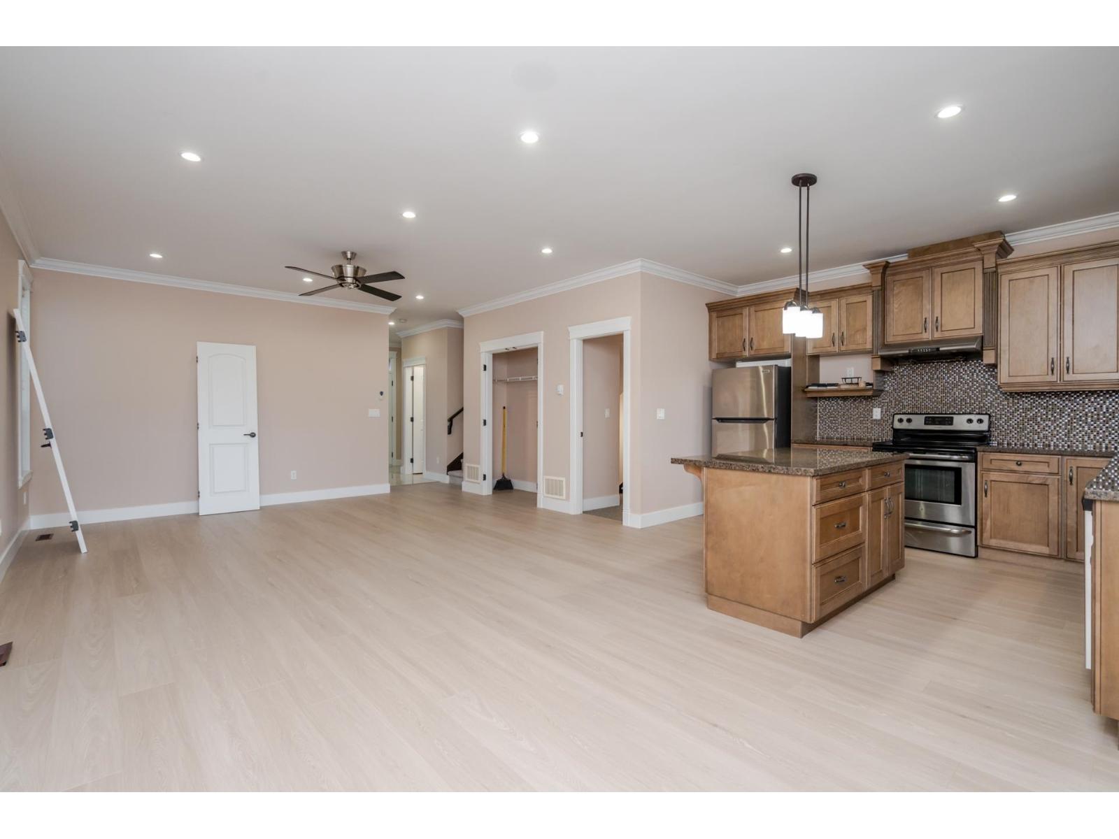 19586 72a Avenue, Surrey, British Columbia  V4N 3E8 - Photo 16 - R3098212