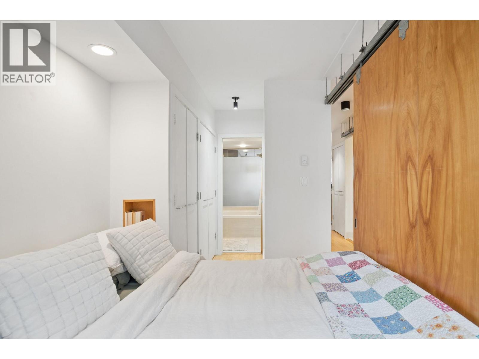 401 1072 Hamilton Street, Vancouver, British Columbia  V6B 2R9 - Photo 25 - R3097477