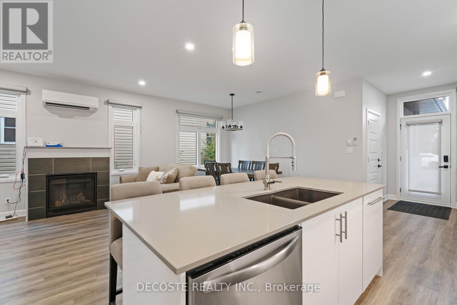 14 Elgin Street W, North Glengarry, Ontario  K0C 1A0 - Photo 12 - X12868096