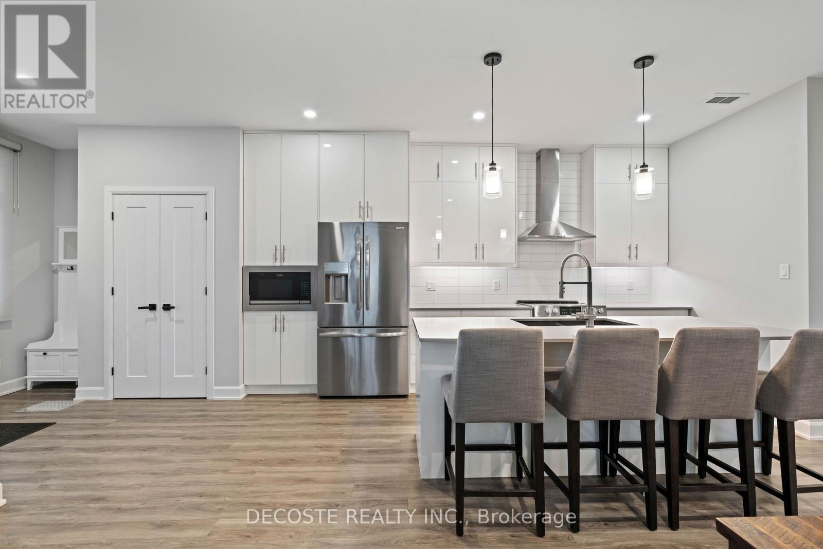 14 Elgin Street W, North Glengarry, Ontario  K0C 1A0 - Photo 9 - X12868096