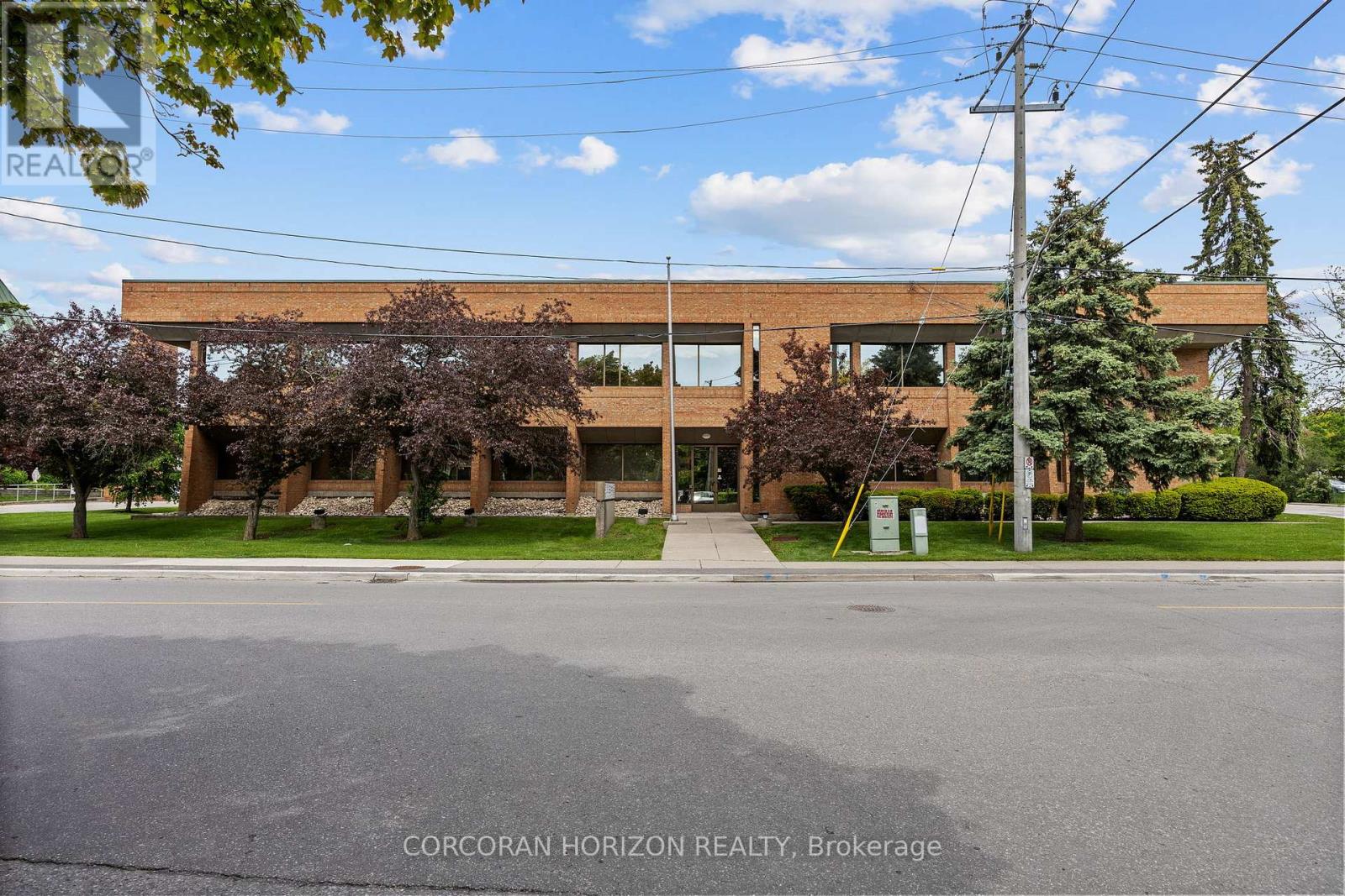 21 DUNLOP STREET, Richmond Hill, Ontario