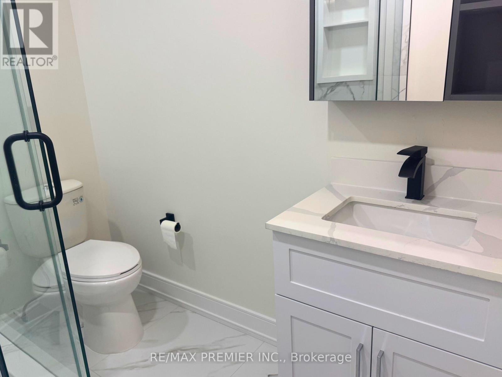 39 Walls Crescent, New Tecumseth (Tottenham), Ontario  L0G 1W0 - Photo 9 - N12868042