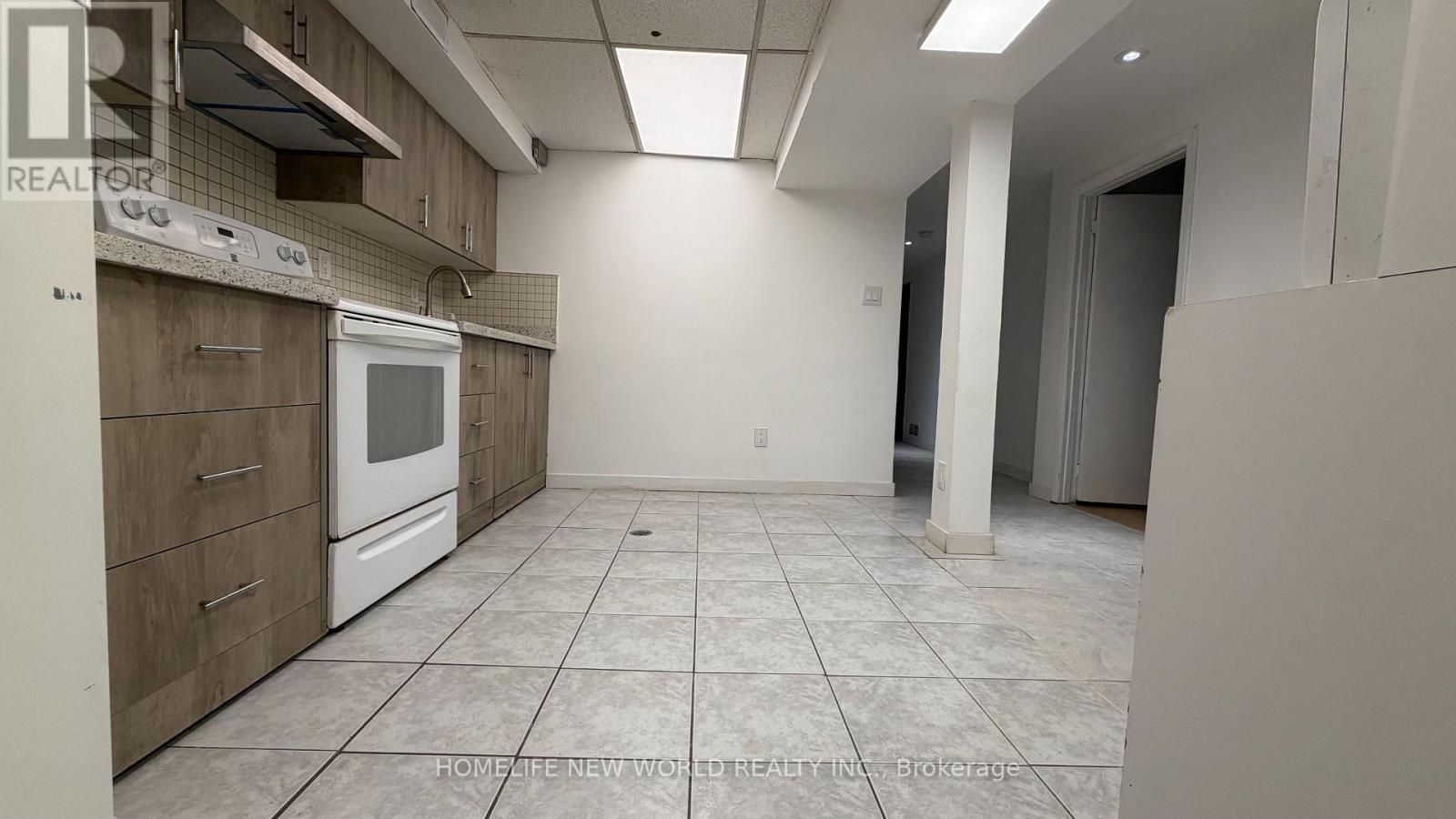 Lower Level - 135 Pineway Boulevard, Toronto, Ontario  M2H 1A9 - Photo 11 - C12728940