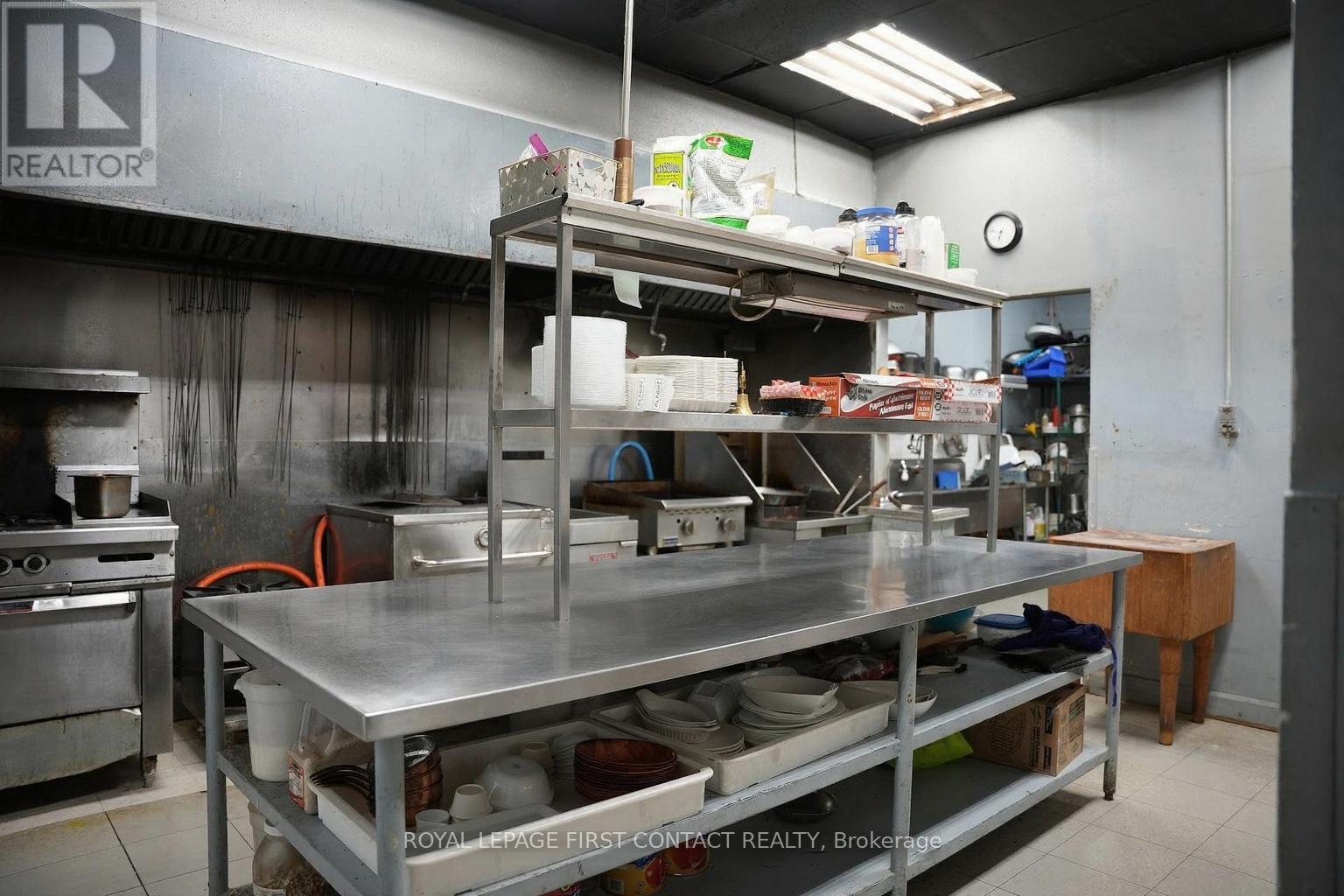 4 - 1179 Bayfield Street N, Springwater (Midhurst), Ontario  L9X 0N5 - Photo 8 - S12867908