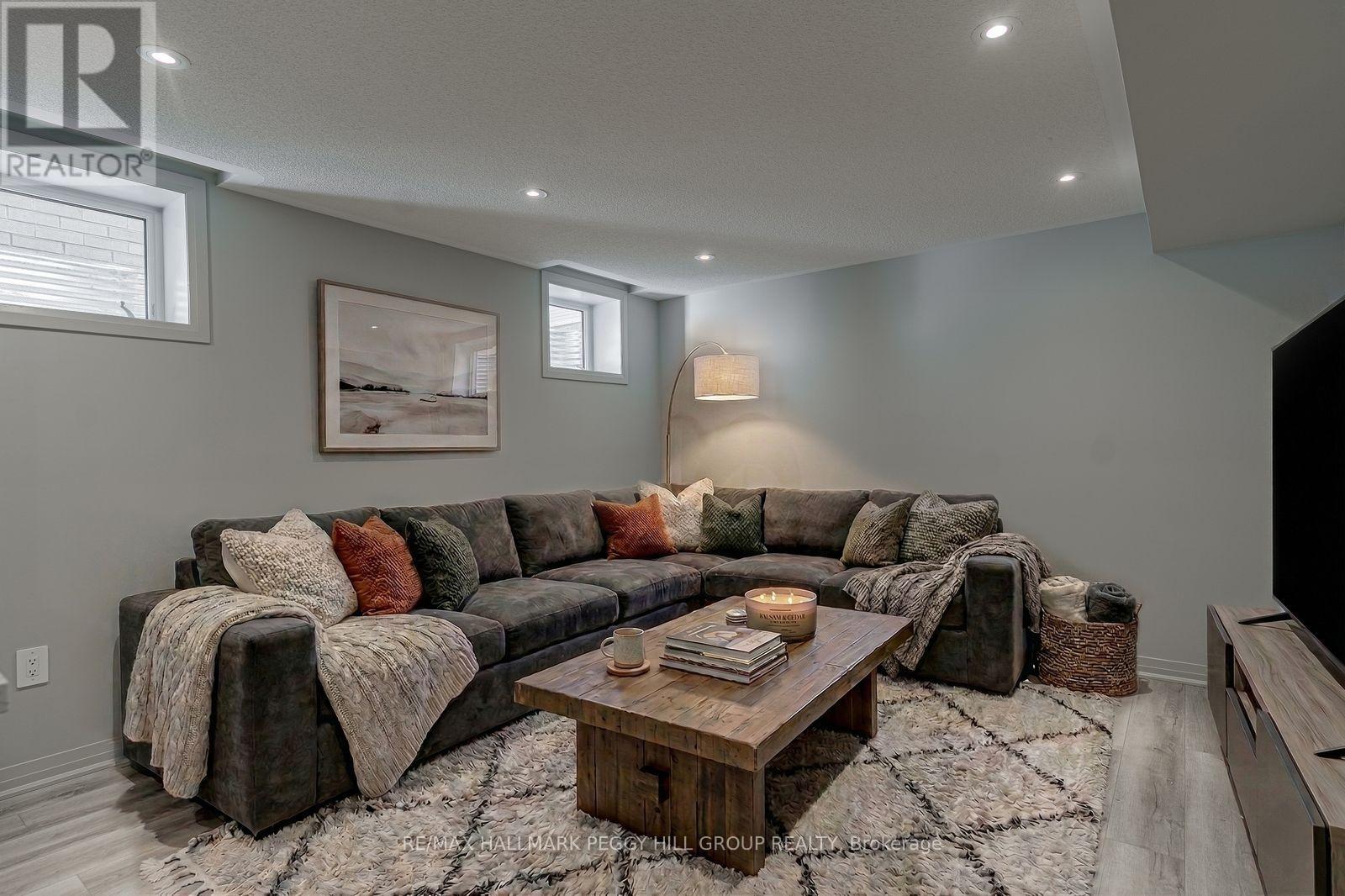 5 Amsterdam Drive, Barrie (Innis-Shore), Ontario  L9J 0Z5 - Photo 15 - S12724566