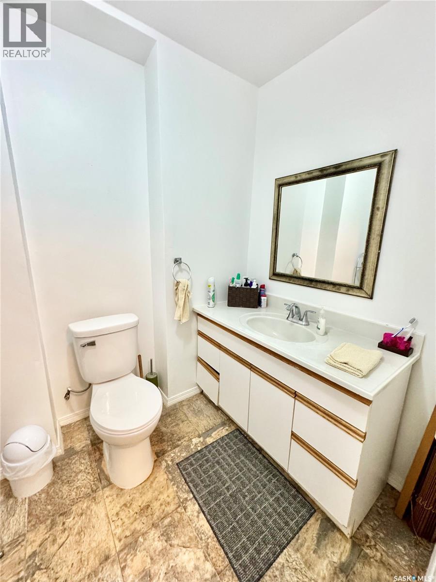 1001 12th Street W, Prince Albert, Saskatchewan  S6V 3C9 - Photo 9 - SK030125