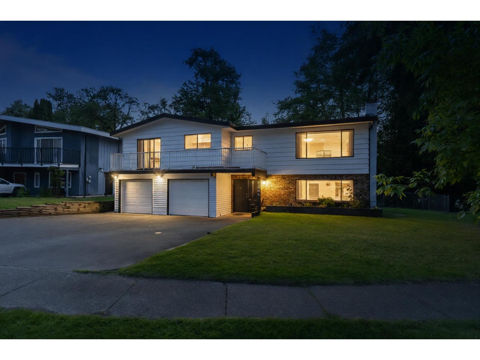 8864 URSUS CRESCENT, surrey, British Columbia