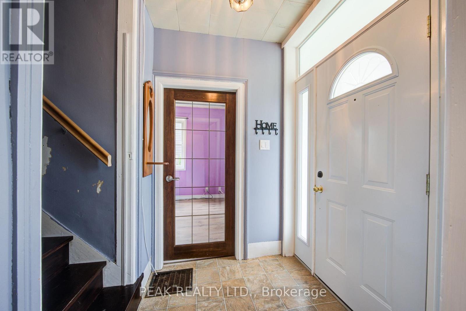 37 Decew Street W, East Zorra-Tavistock, Ontario  N0B 2R0 - Photo 4 - X12868106