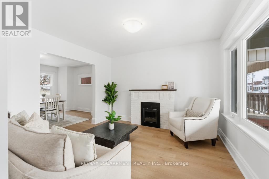 63 Argyle Avenue, Hamilton, Ontario  L8H 2S8 - Photo 3 - X12868132