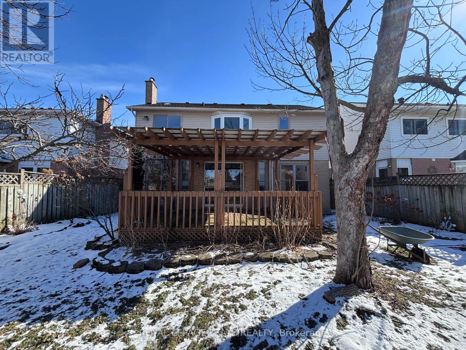 15 Strada Boulevard, St. Catharines, Ontario  L2S 3L6 - Photo 4 - X12868134