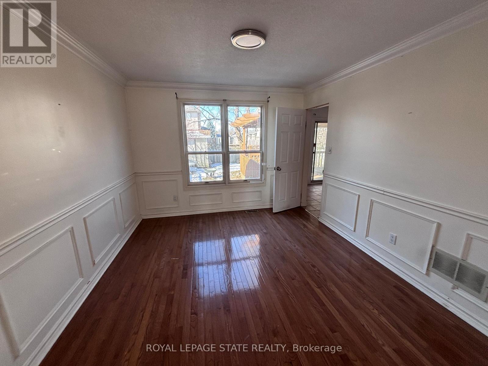 15 Strada Boulevard, St. Catharines, Ontario  L2S 3L6 - Photo 6 - X12868134