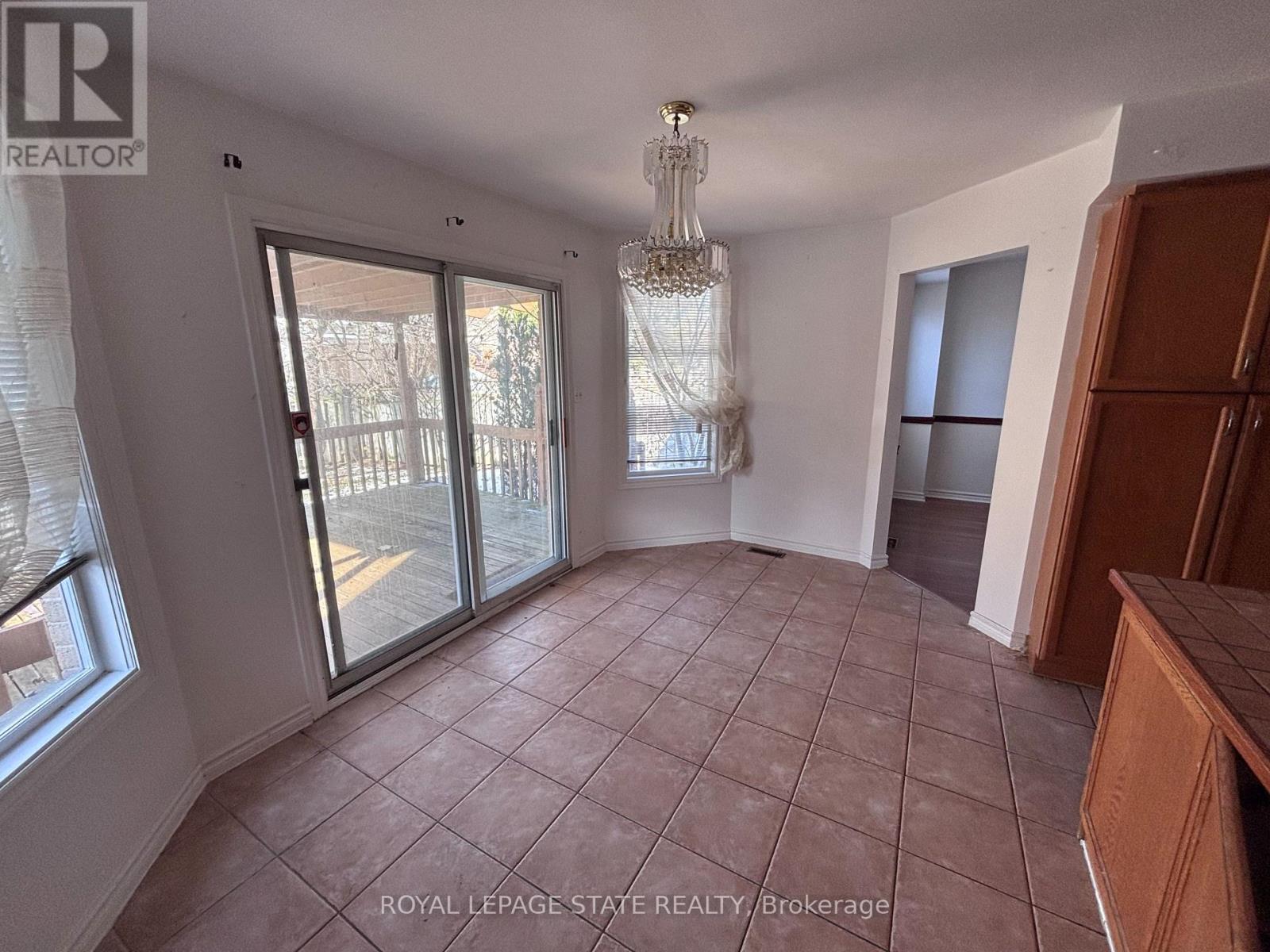 15 Strada Boulevard, St. Catharines, Ontario  L2S 3L6 - Photo 7 - X12868134