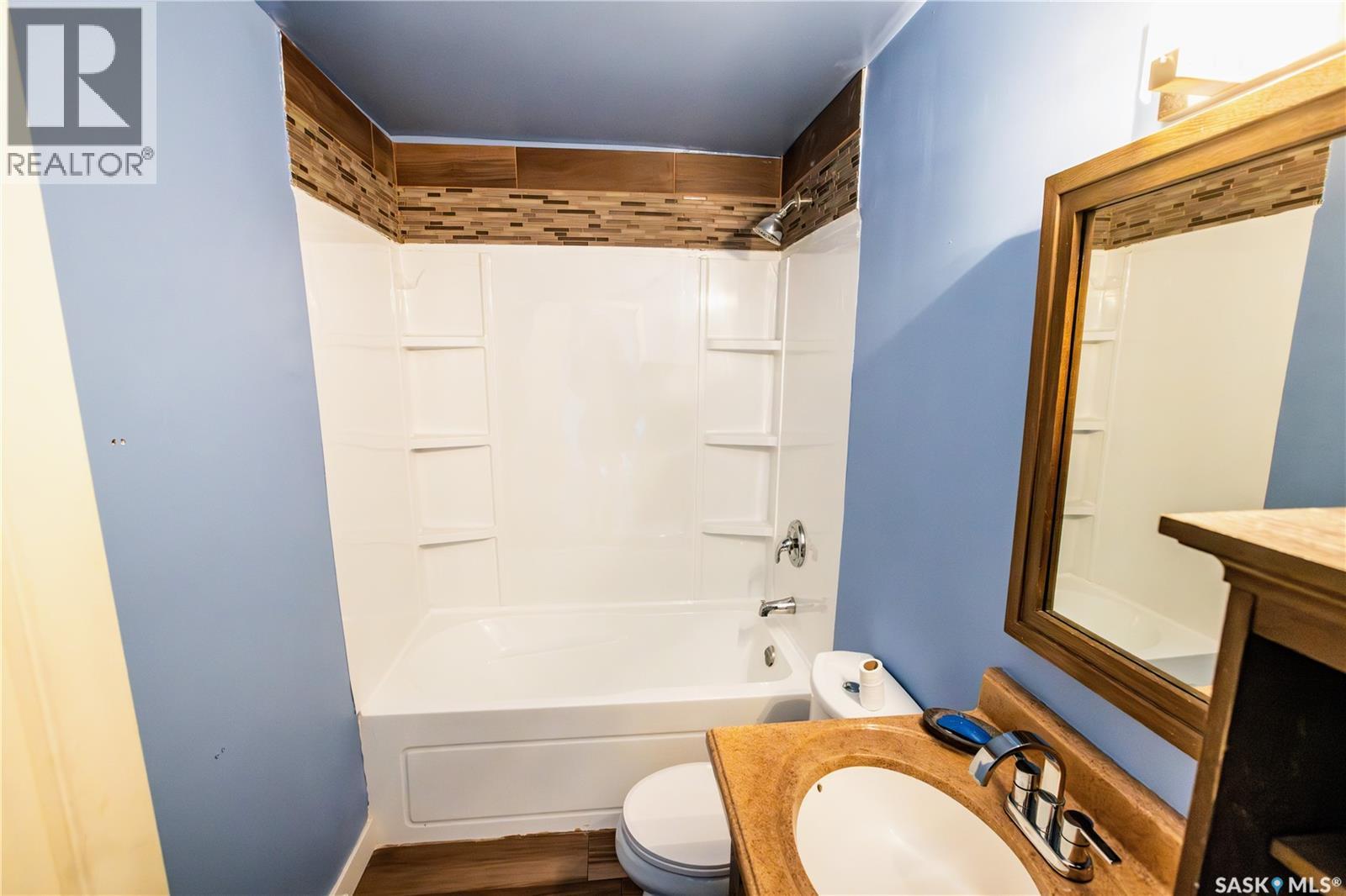 1021 Caribou Street W, Moose Jaw, Saskatchewan  S6H 2L6 - Photo 6 - SK030110