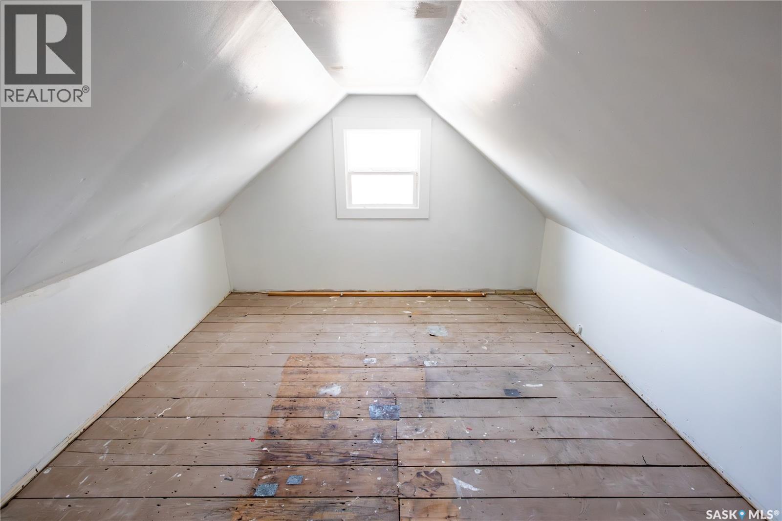 1021 Caribou Street W, Moose Jaw, Saskatchewan  S6H 2L6 - Photo 13 - SK030110