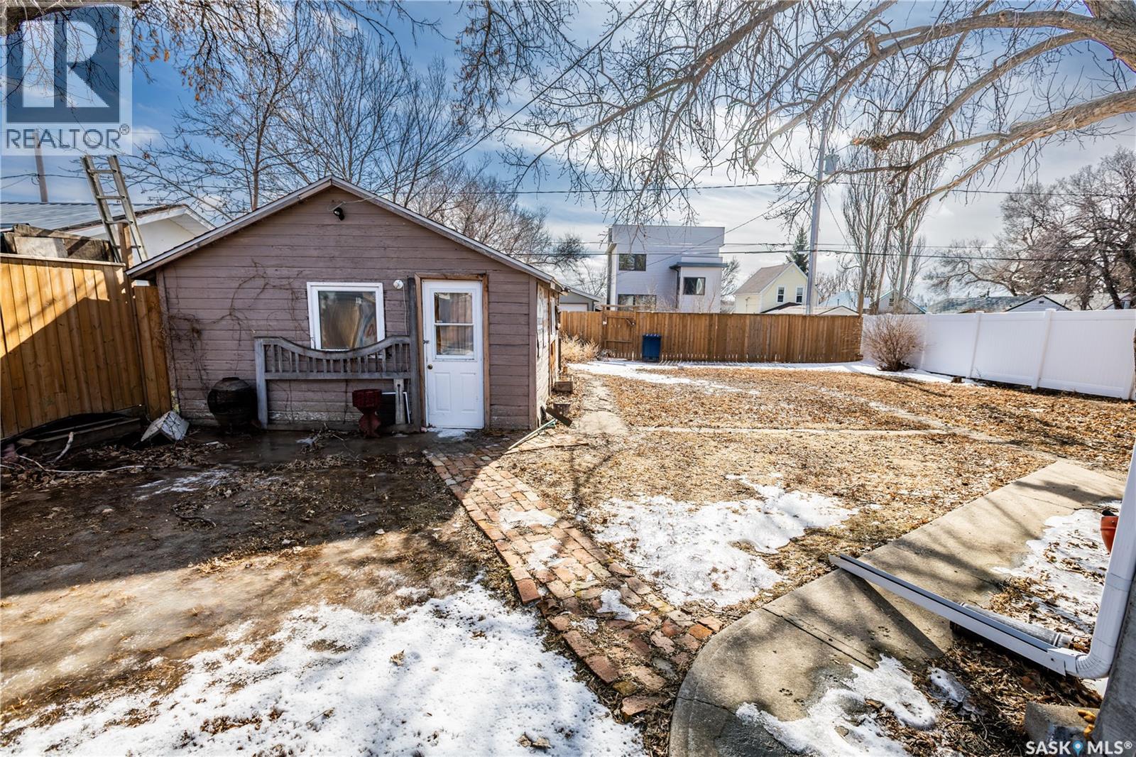 1021 Caribou Street W, Moose Jaw, Saskatchewan  S6H 2L6 - Photo 16 - SK030110