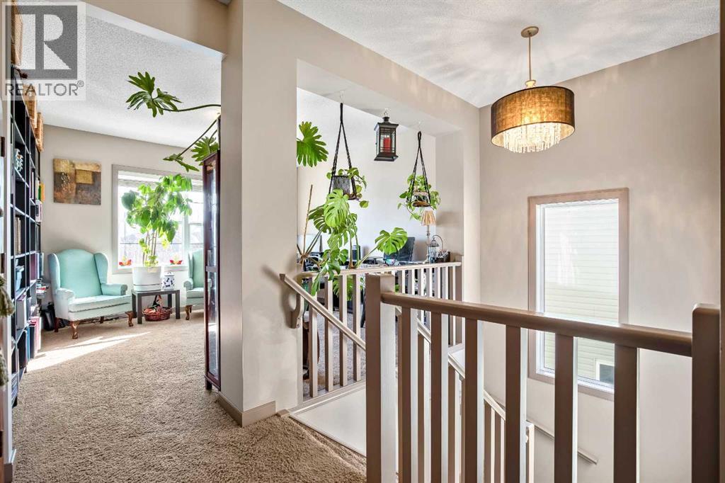 77 Elgin Meadows Manor Se, Calgary, Alberta  T2Z 0S1 - Photo 16 - A2289947