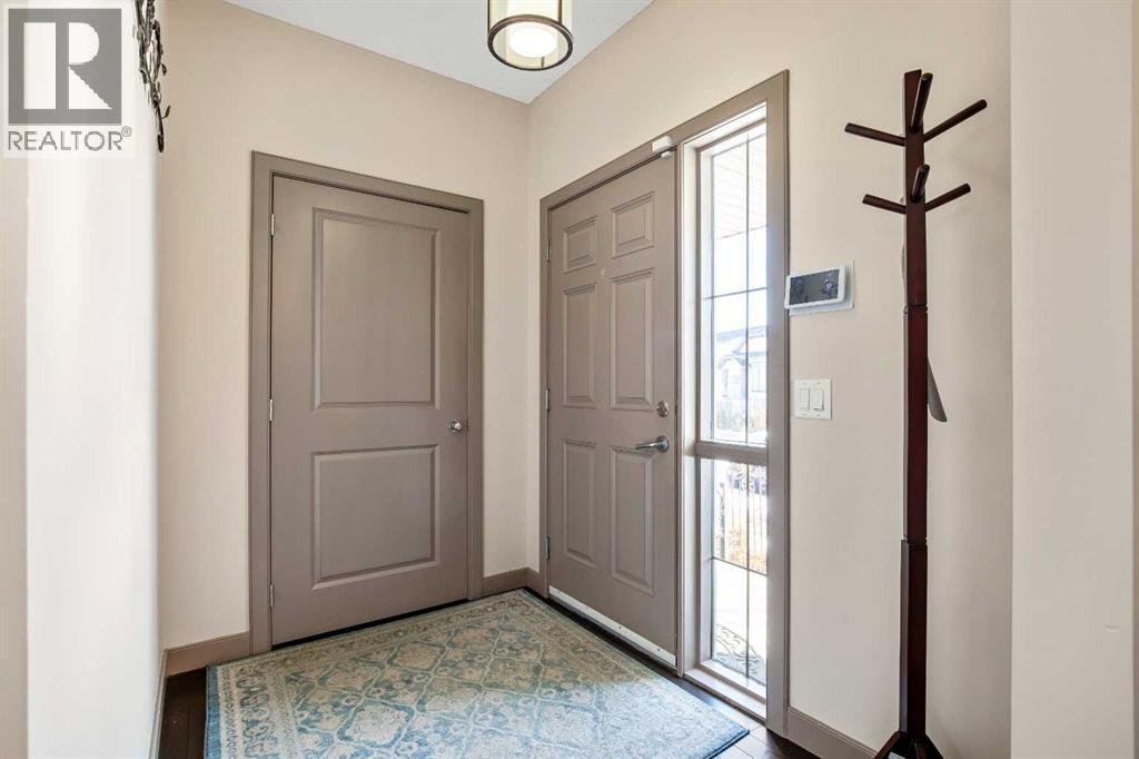 77 Elgin Meadows Manor Se, Calgary, Alberta  T2Z 0S1 - Photo 2 - A2289947