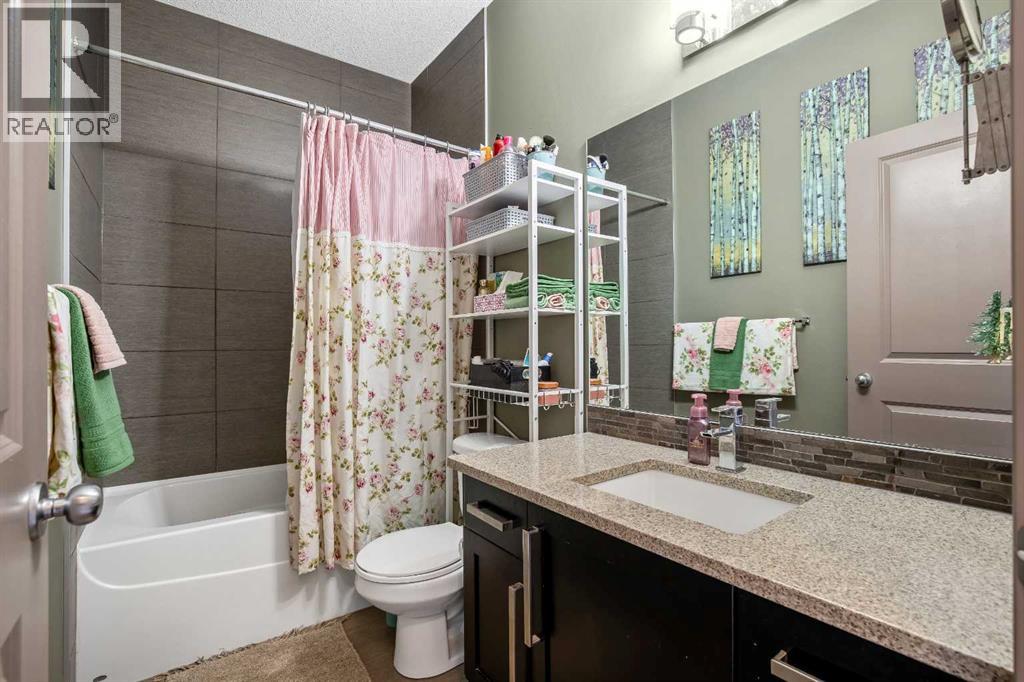 77 Elgin Meadows Manor Se, Calgary, Alberta  T2Z 0S1 - Photo 19 - A2289947